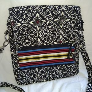 Vera Bradley Crossbody - great condition